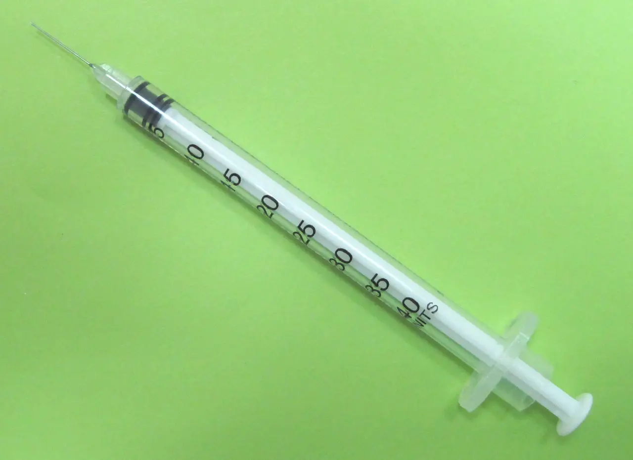 سرنگ انسولین مدادی